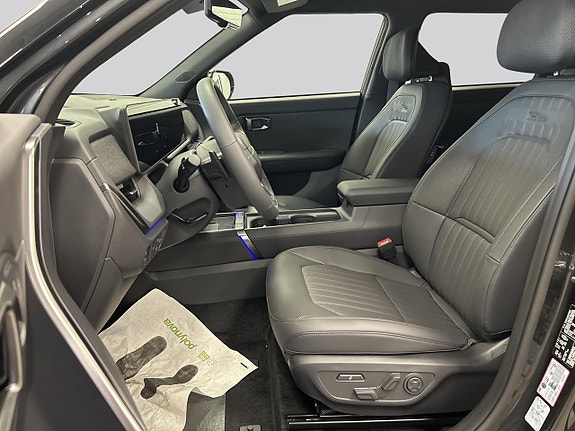 Kia Seltos 8 of 20