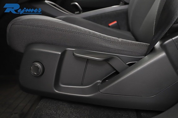 Volvo XC40 5 of 5