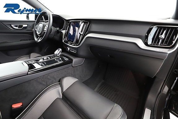 Volvo V60 5 of 5