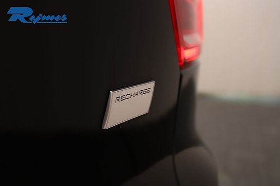 Volvo XC40 17 of 30