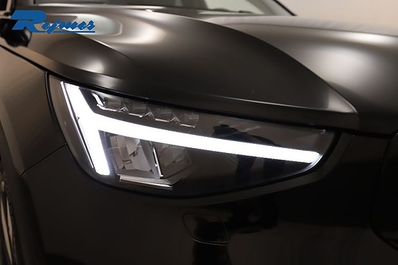 Volvo XC40 19 of 30