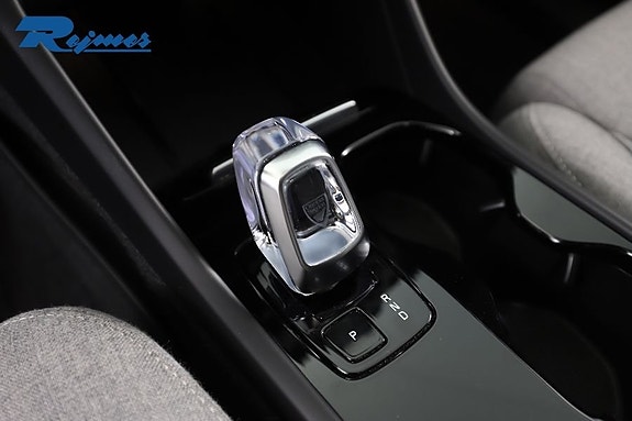 Volvo XC40 28 of 30