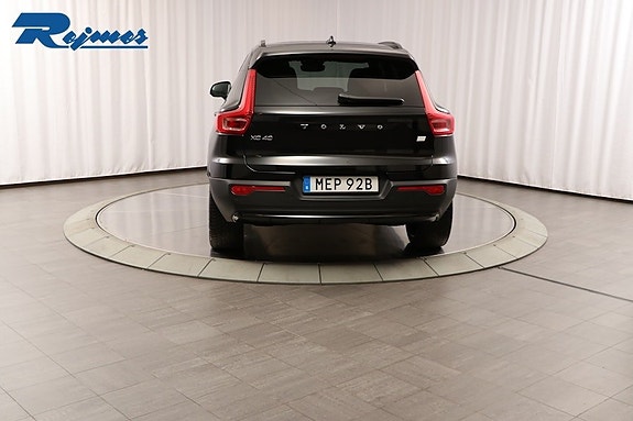 Volvo XC40 20 of 30