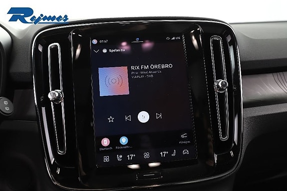 Volvo XC40 9 of 30