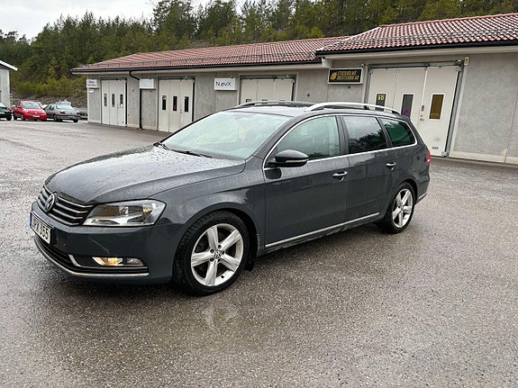 Volkswagen Passat 2 of 5