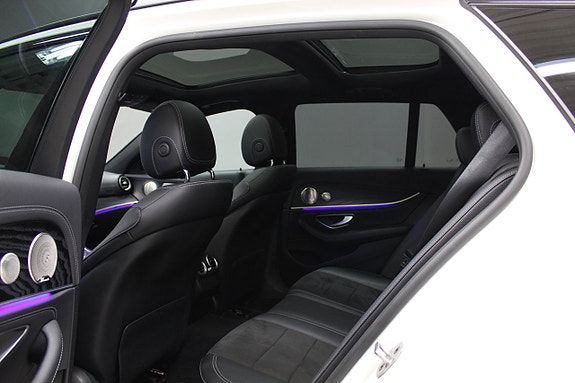 Mercedes-Benz E300 10 of 13