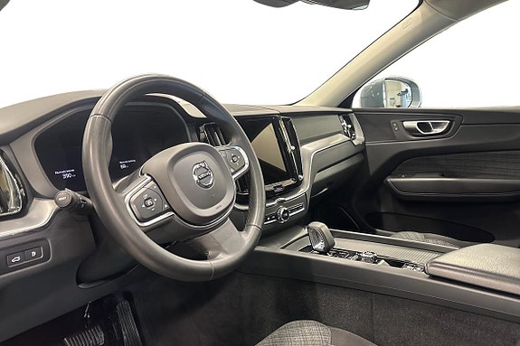 Volvo XC60 8 of 24