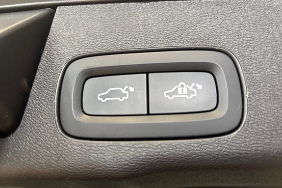 Volvo XC60 18 of 24