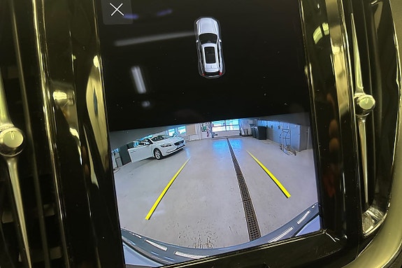 Volvo XC60 17 of 24