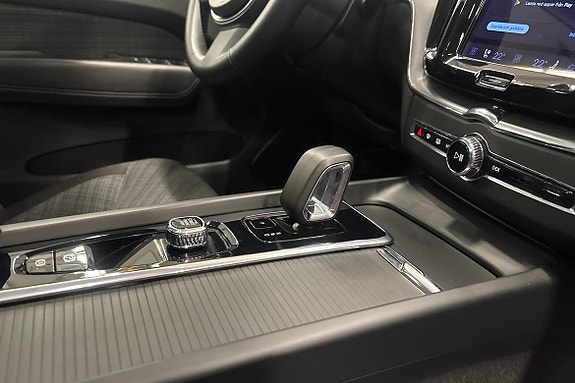 Volvo XC60 15 of 24