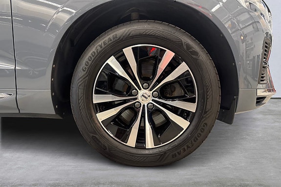 Volvo XC60 14 of 24