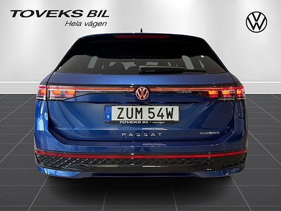 Volkswagen Passat 4 of 5