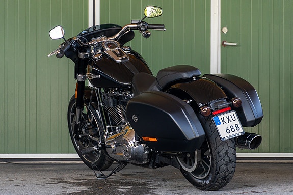 Harley-Davidson SPORT GLIDE 4 of 5