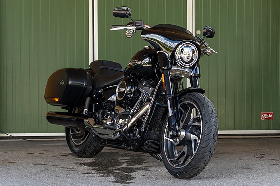 Harley-Davidson SPORT GLIDE 2 of 5