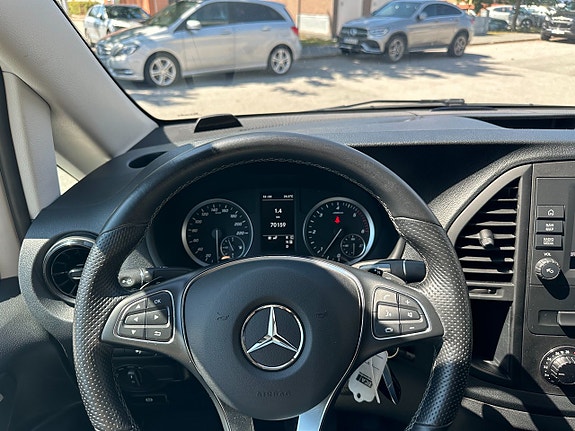 Mercedes-Benz Vito 119 11 of 13