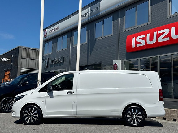 Mercedes-Benz Vito 119 3 of 5