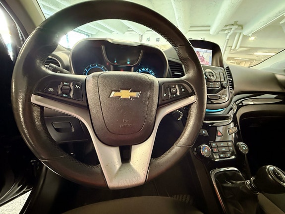 Chevrolet Orlando 14 of 23
