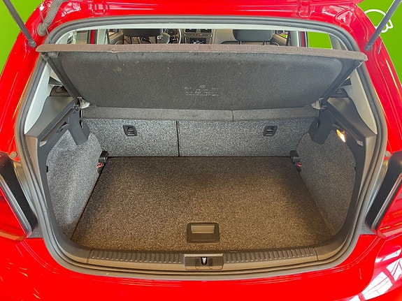Volkswagen Polo 16 of 22