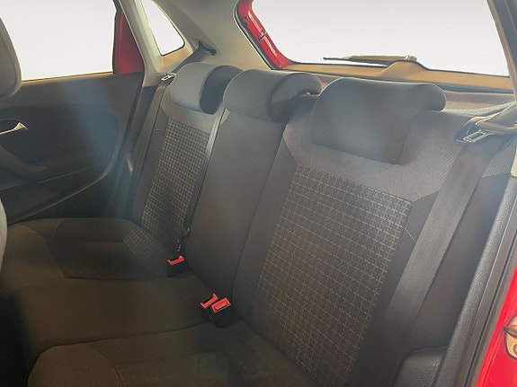 Volkswagen Polo 14 of 22