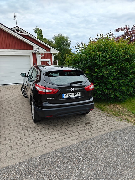 Nissan Qashqai 3 of 5