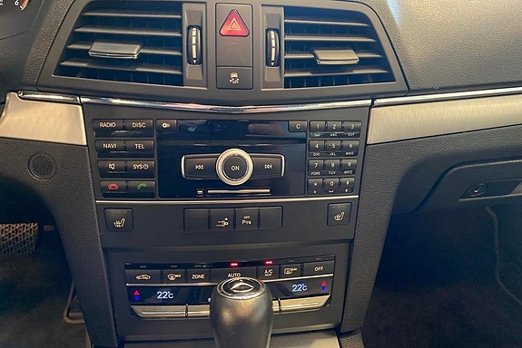 Mercedes-Benz E350 11 of 18