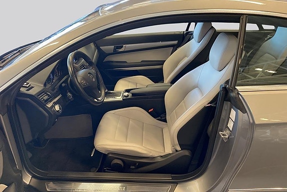 Mercedes-Benz E350 8 of 18