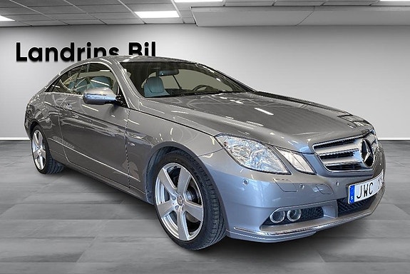 Mercedes-Benz E350 2 of 18