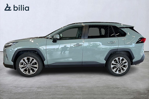 Toyota RAV4 3 of 5