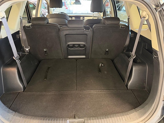 Kia Carens 7 of 21