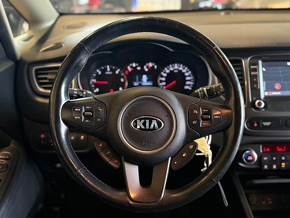 Kia Carens 12 of 21