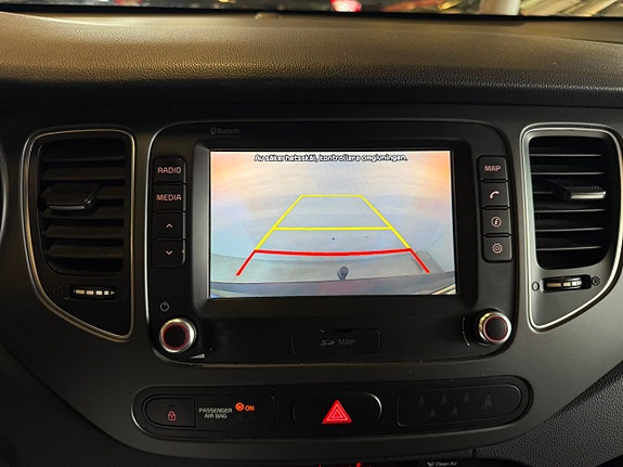 Kia Carens 15 of 21