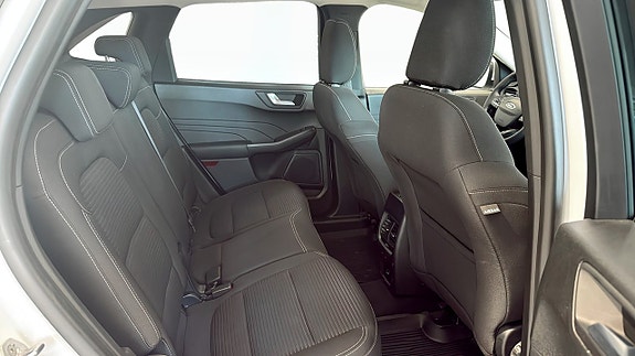 Ford Kuga 5 of 12