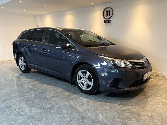 Toyota Avensis 5 of 5