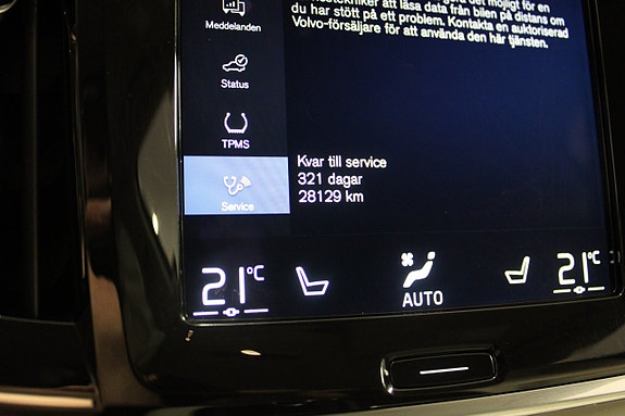 Volvo V90 Cross Country 14 of 16