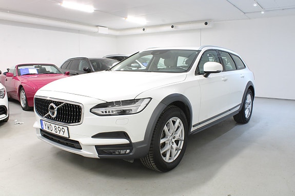 Volvo V90 Cross Country 4 of 5