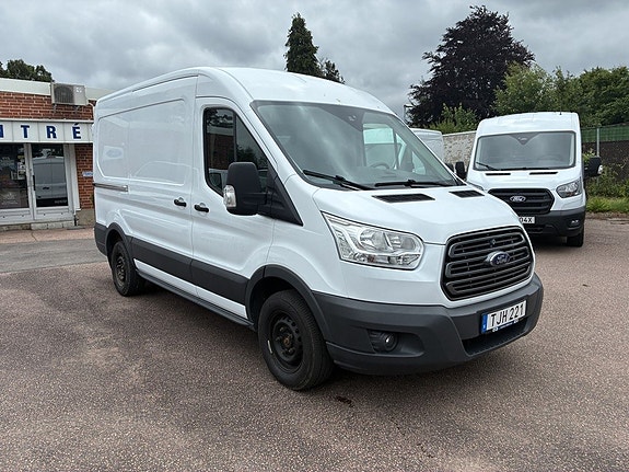 Ford Transit 3 of 5