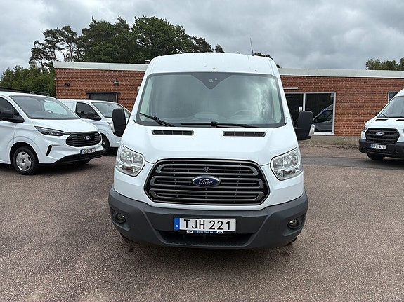 Ford Transit 2 of 5
