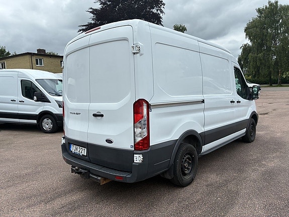 Ford Transit 4 of 5