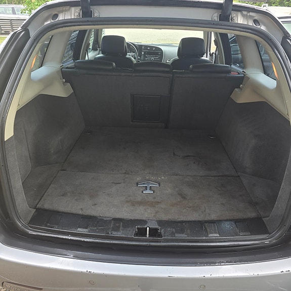Saab 9-3 4 of 5