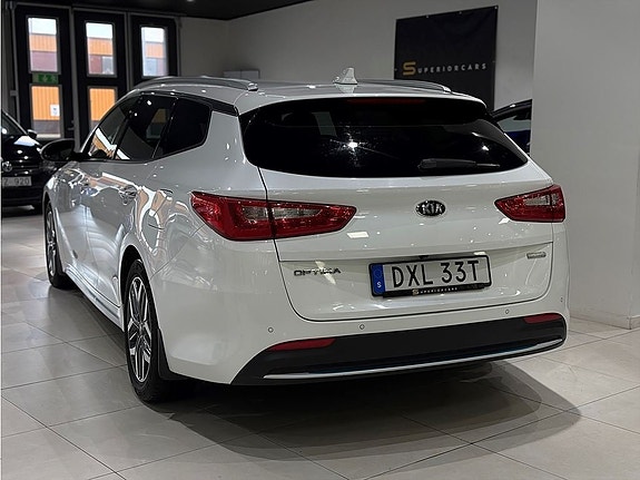 Kia Optima 2 of 5