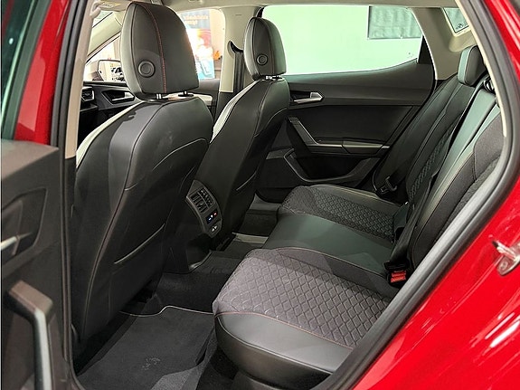 Seat Leon 9 of 14