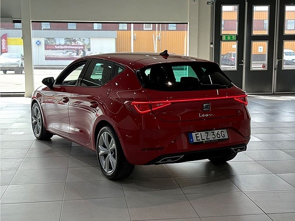 Seat Leon 3 of 5