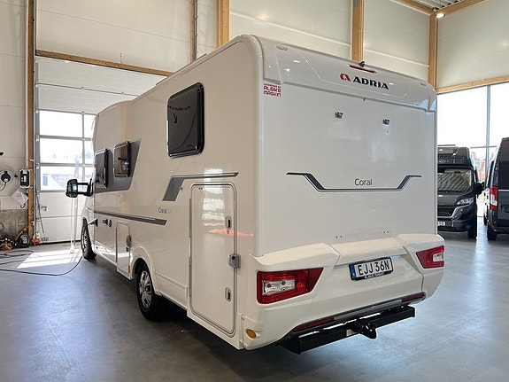 Adria Coral Axess 670 SL / B-körkort / AC-Bodel / Solcell / Dragkrok / Maxxfan / 4 of 18