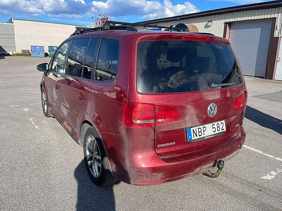 Volkswagen Touran 7 of 15