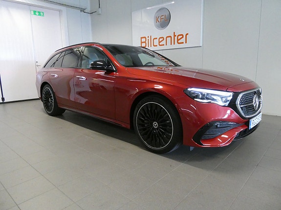 Mercedes-Benz E300 3 of 5