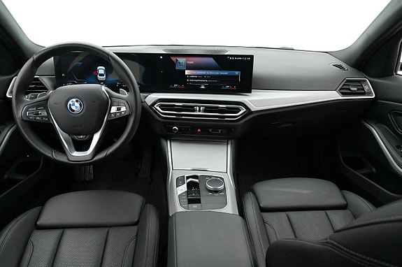 BMW 330e 6 of 27