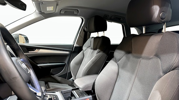 Audi Q5 9 of 22