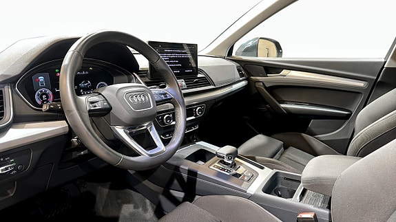 Audi Q5 8 of 22