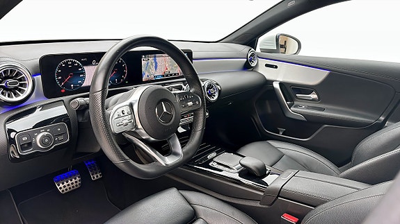 Mercedes-Benz A200 7 of 14