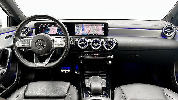 Mercedes-Benz A200 10 of 14